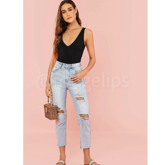 Casual Black Deep V Neck Tank Top V-Back - Picture 4 of 6